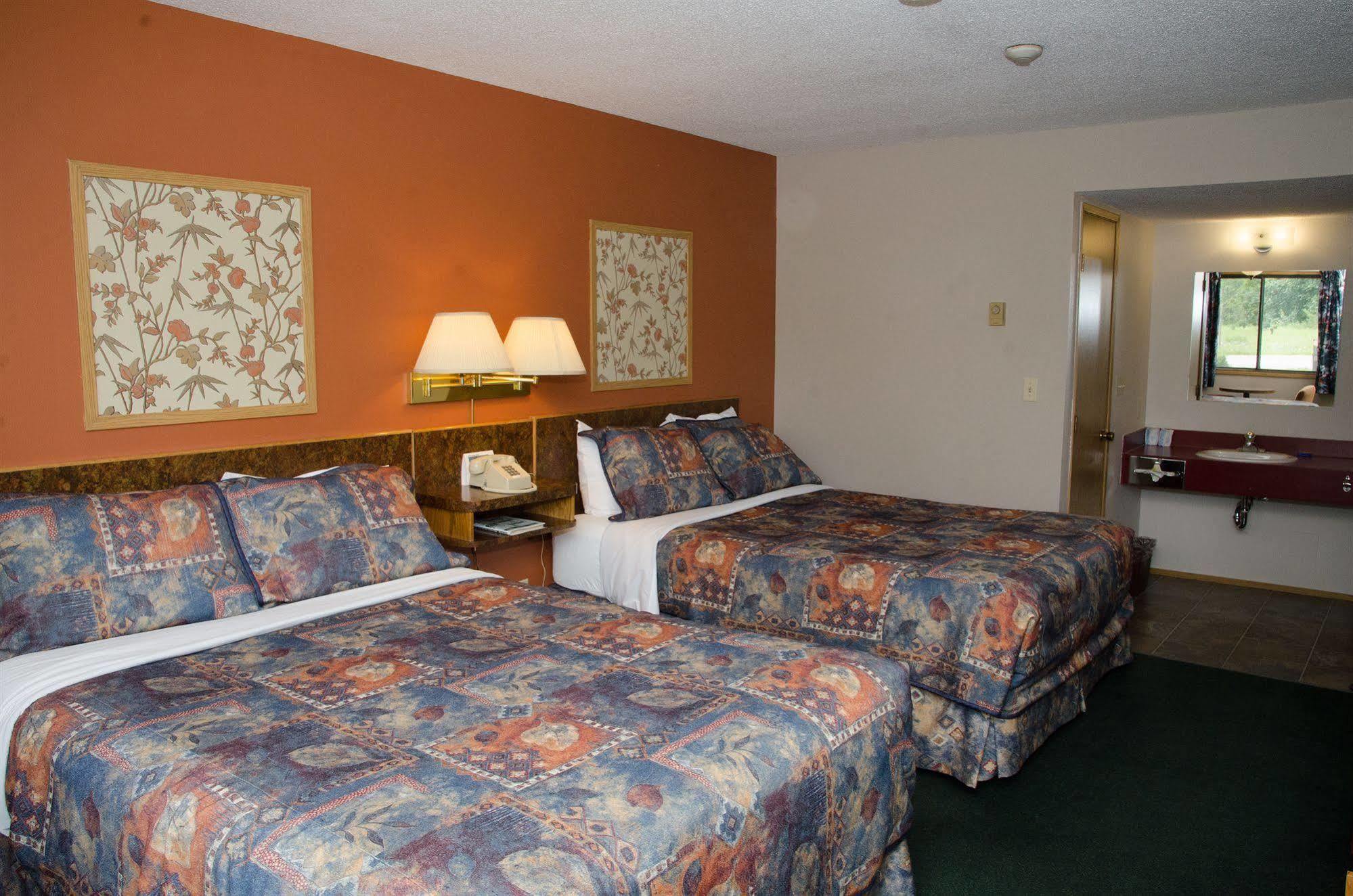 Swiss Village Motel Golden